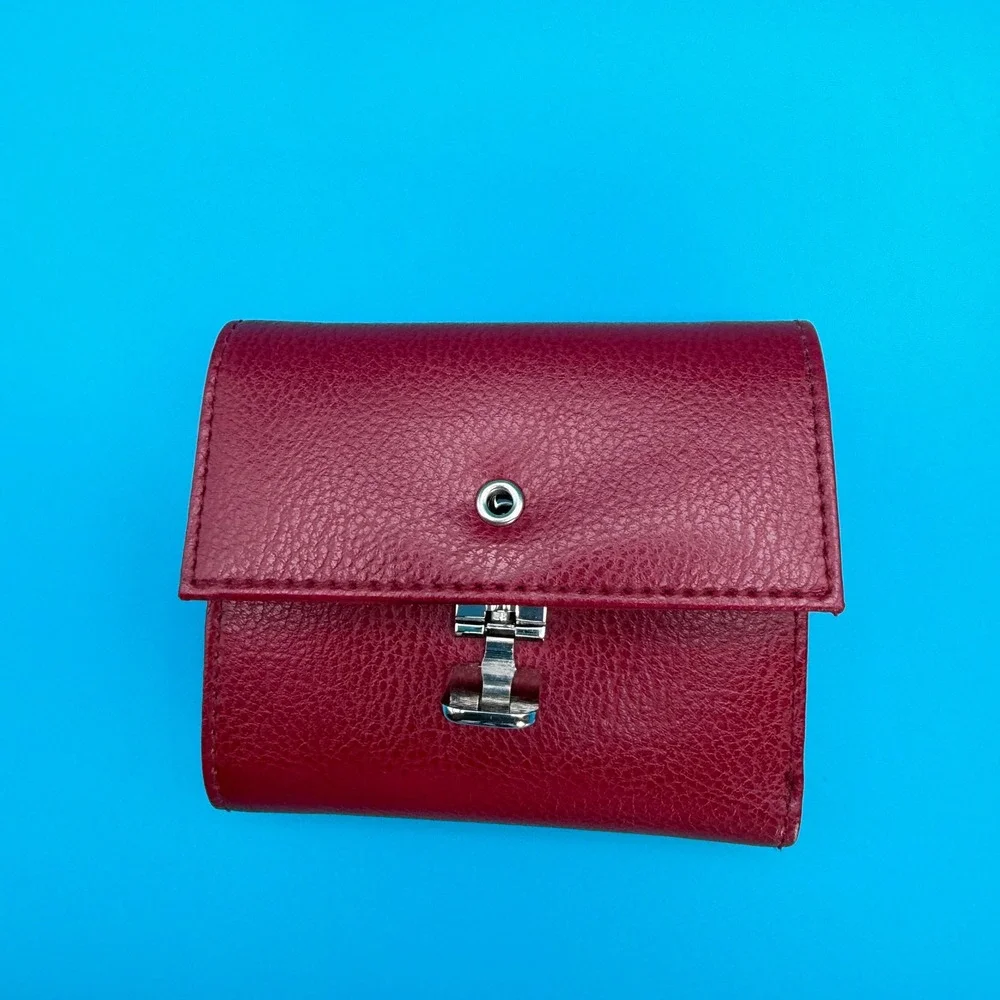 Liz Claiborne liz claiborne